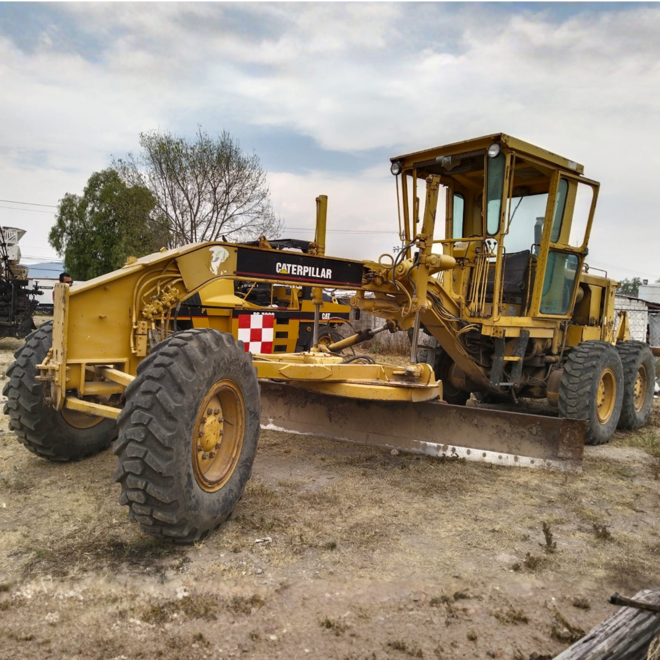 Motoconformadora Caterpillar 12G año 1974 disponible para venta y renta de maquinaria pesada