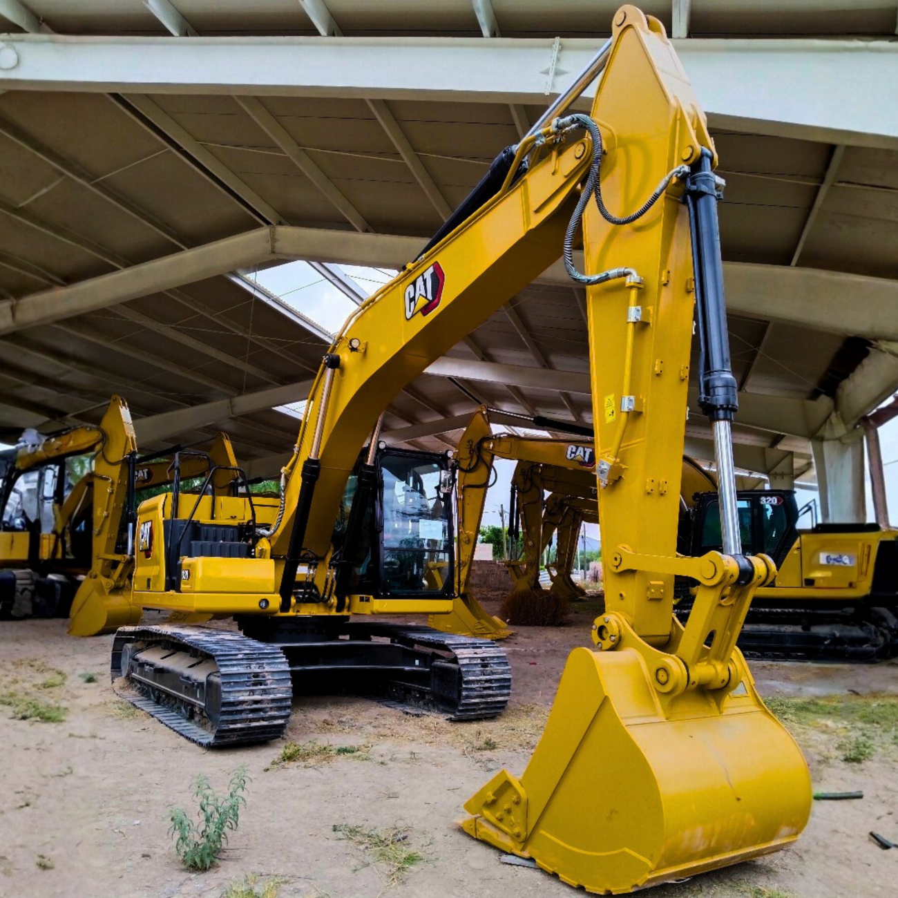 Excavadora Caterpillar CAT 320 modelo 2022 sobre orugas disponible para venta en México