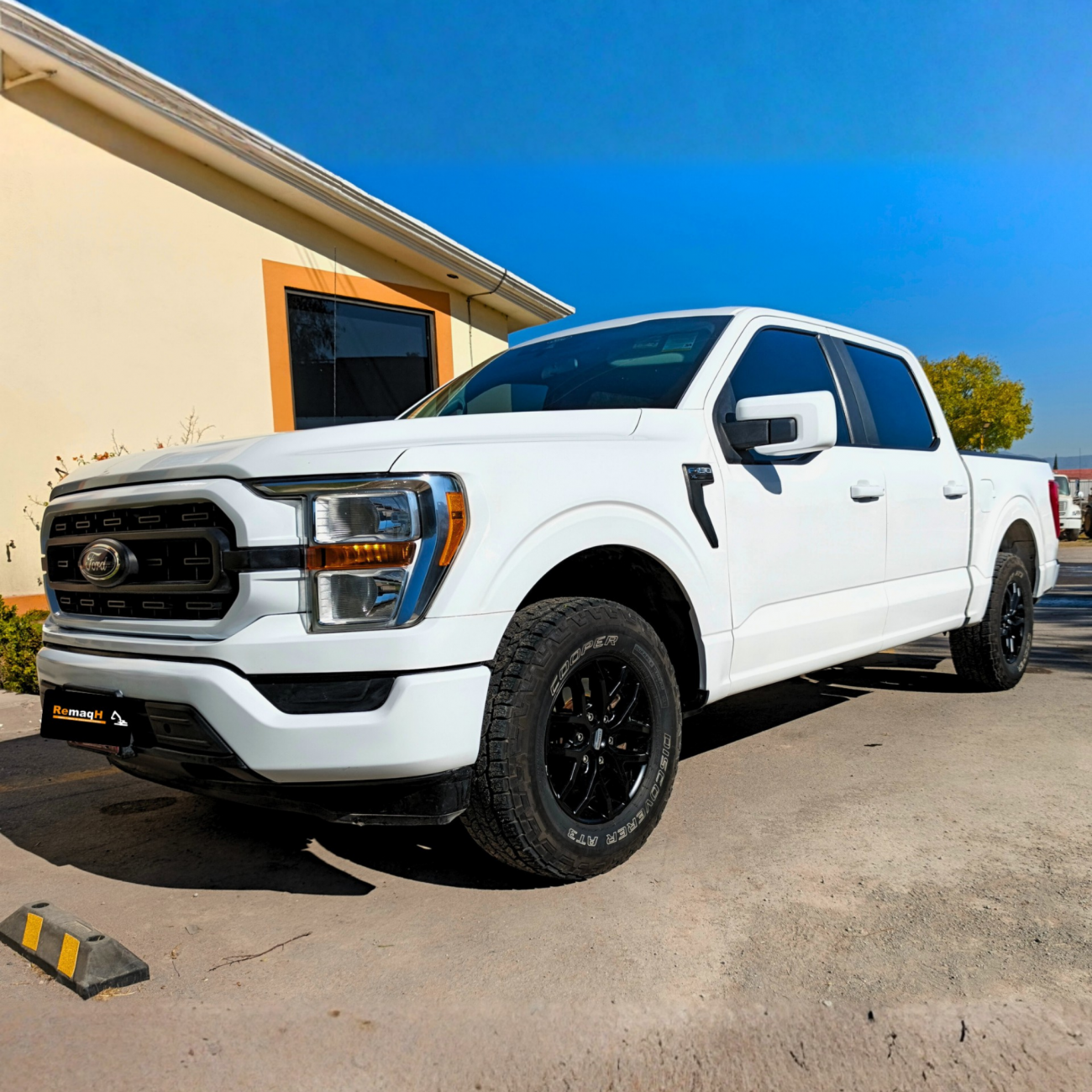Camioneta pickup Ford F-150 año 2021 disponible para venta en México